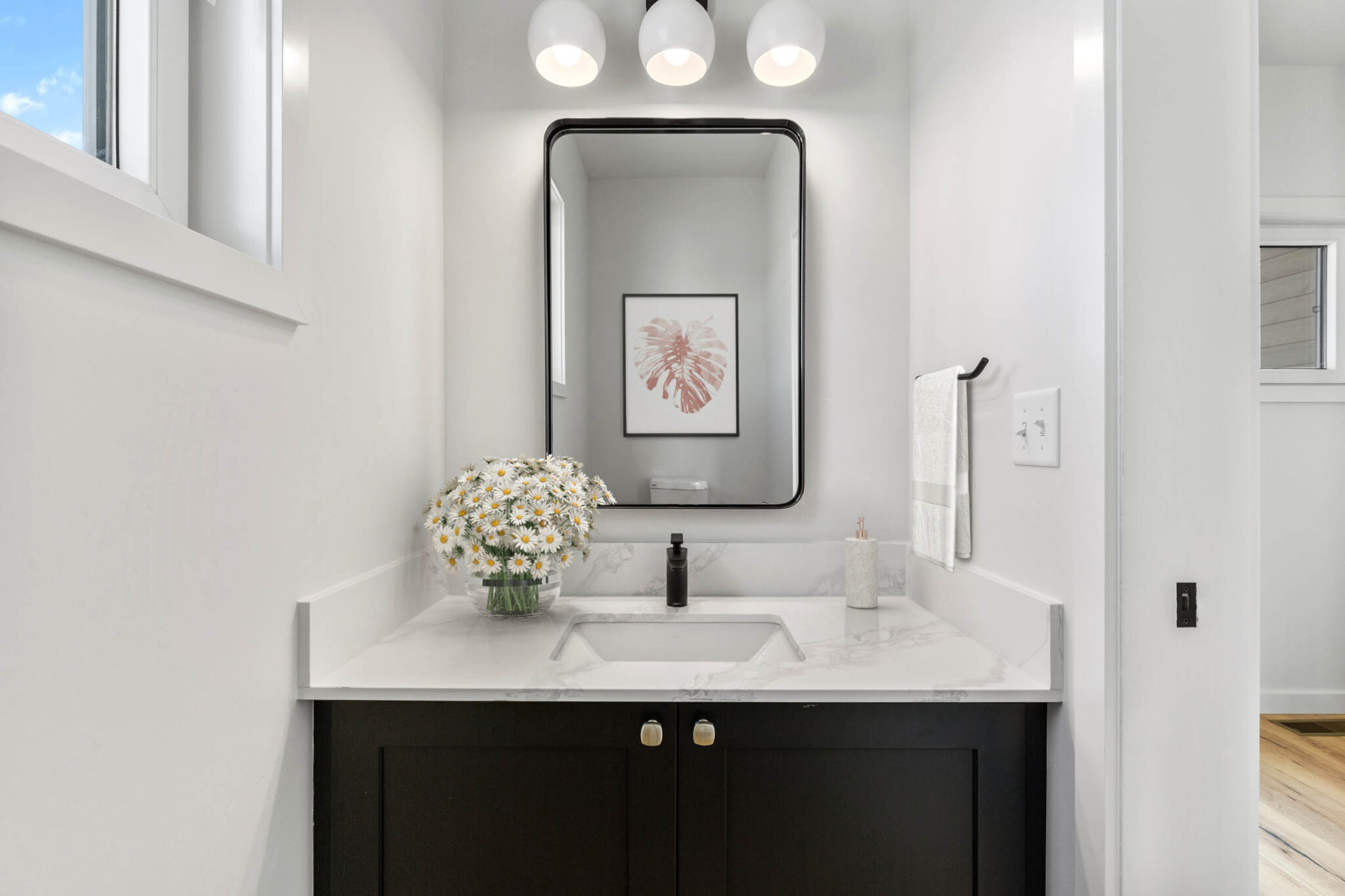 4483-Kul 2 bathroom