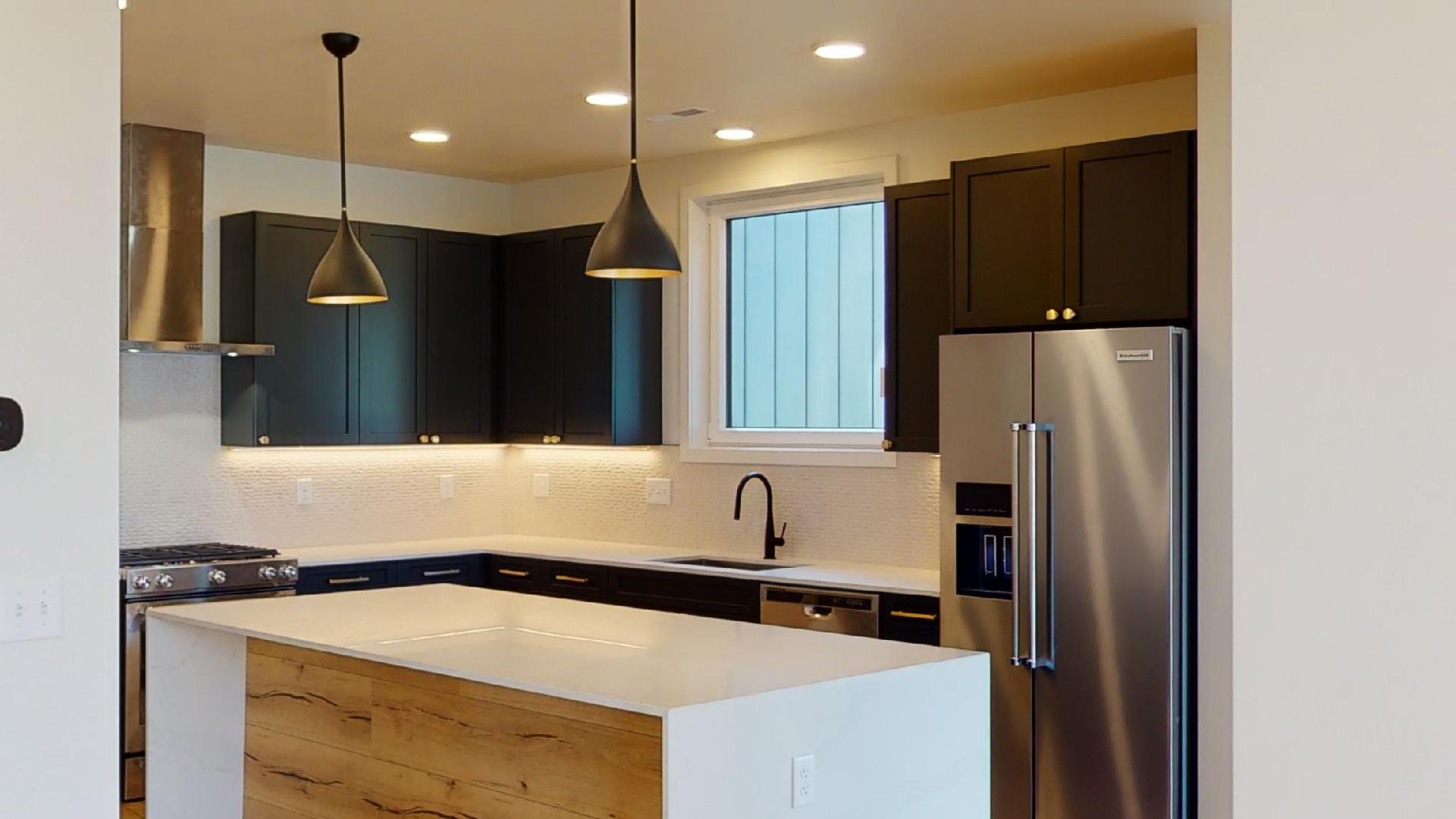 3024-S-31st-Ave-11102021_083236
