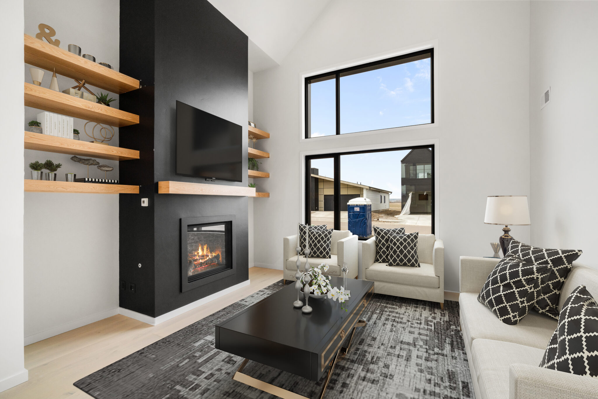 Livingroom - Saul Creative-3006 South 31st Avenue-Lisa Collins- Berkshire Hathaway-HomeServices-7032_final