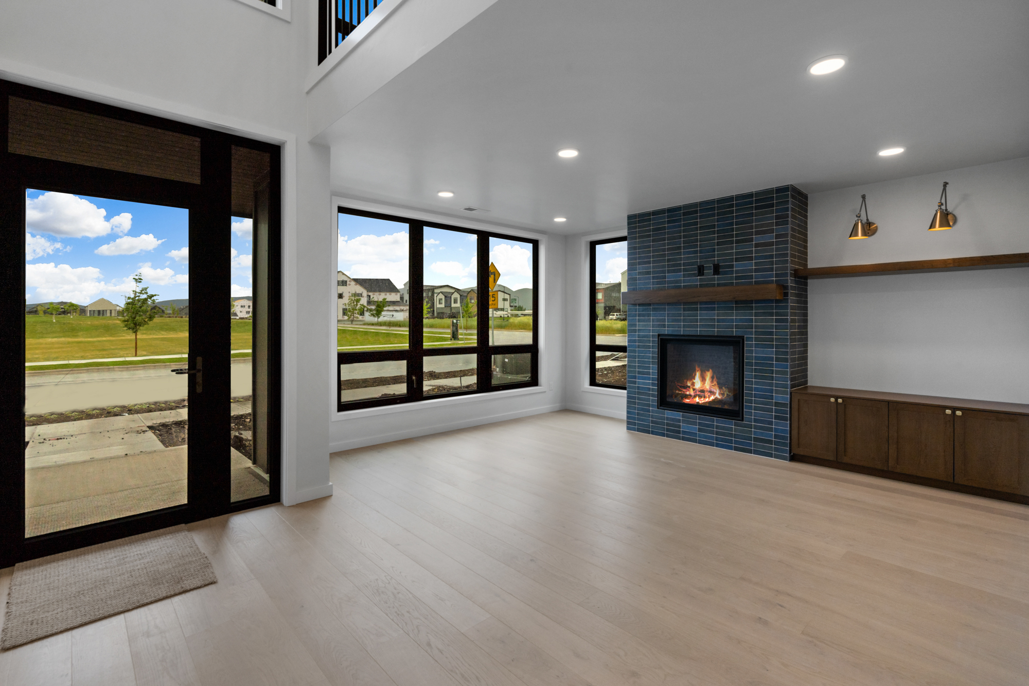 Saul-Creative-3009-South-30th-Avenue-Lisa-Collins-Berkshire-Hathaway-HomeServices-DSC03779