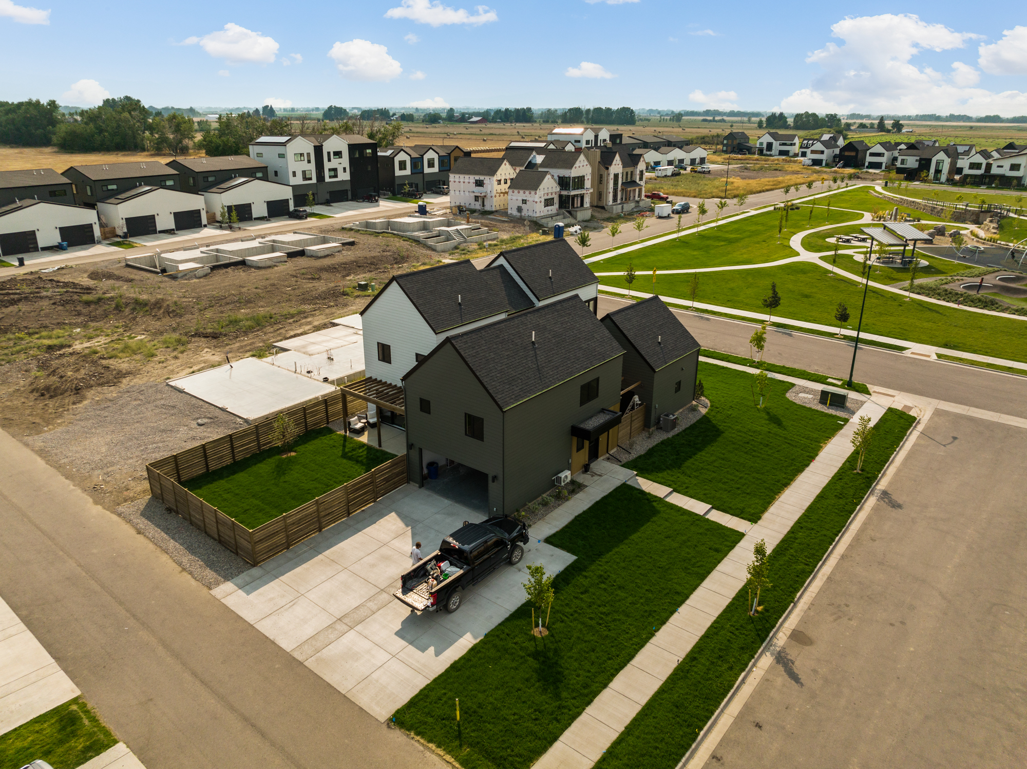 Saul Creative-3008 South 28th Ave-Gran Cielo-Lisa Collins-Berkshire Hathaway HomeServices Montana-0103