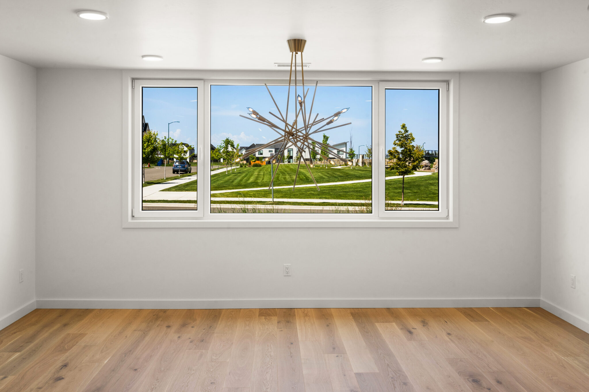 Saul Creative-3020 South 28th Avenue-Lisa Collins-Berkshire Hathaway HomeServices-DSC06833
